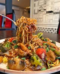Pan Fried Gravy Noodls (chicken)